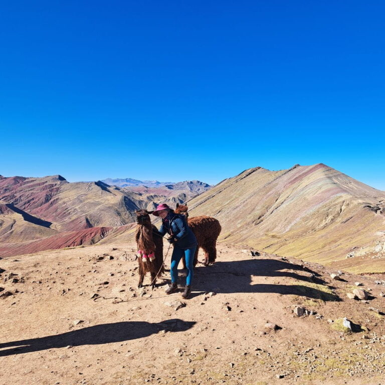 rainbow mountain palcoyo