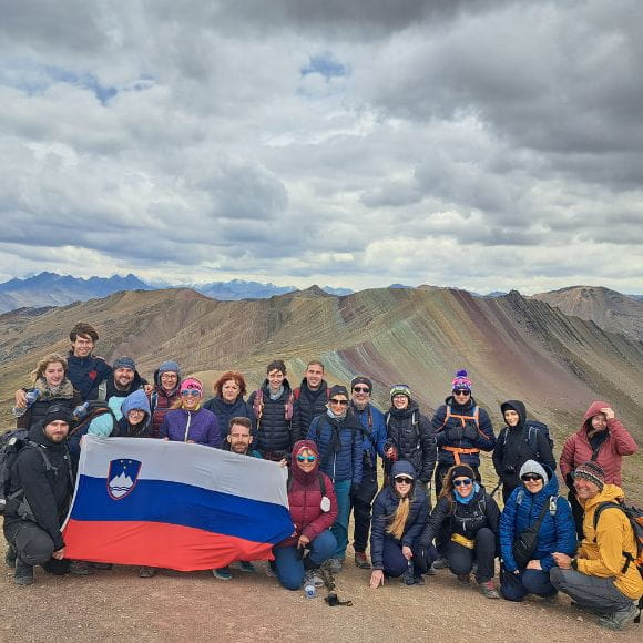 palcoyo rainbow mountain